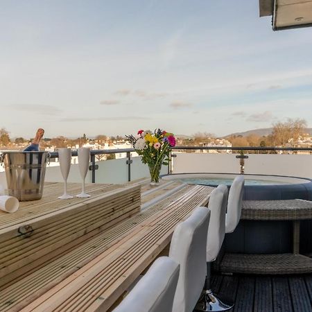 Central Penthouse With Hot Tub & Views 22 Cheltenham Exterior photo
